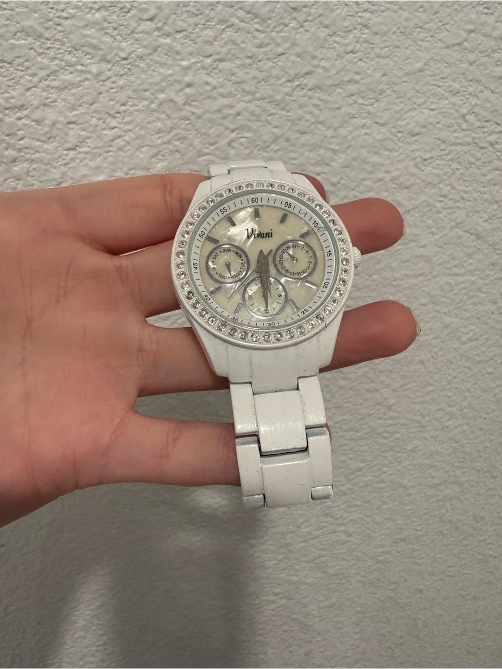 Viani Women's White Crystal Accent Bracelet Watch